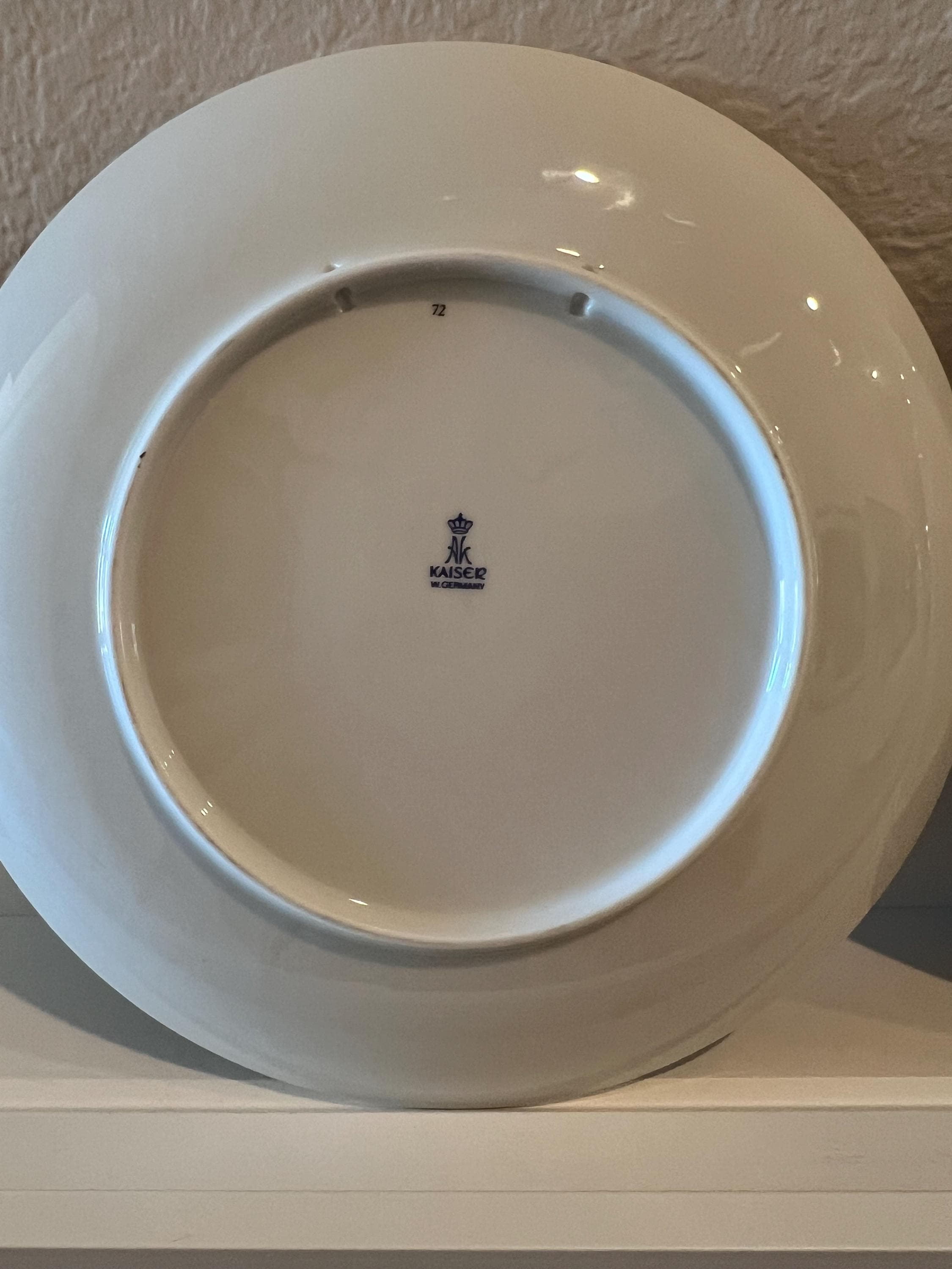 Vintage Kaiser Porcelain Daffodil Plate 9.5” – West Germany Floral Cabinet Plate Narcissus Botanical Wall Decor Mid Century German China