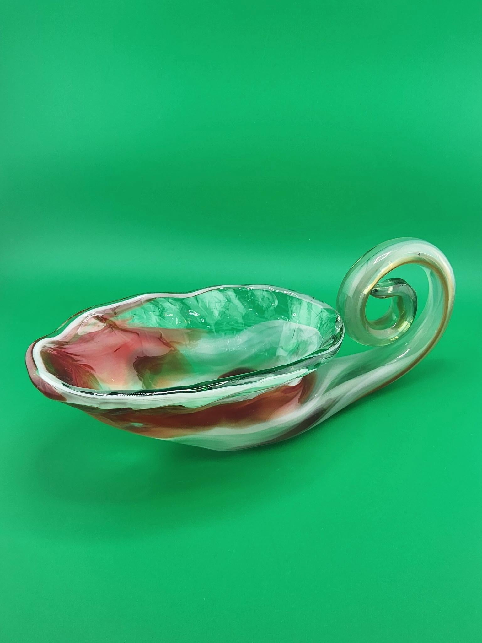Vintage Murano Style Art Glass Cornucopia Bowl – Hand Blown Swirl Glass – Mid Century Modern Decorative Dish – Sculptural Glass Centerpiece