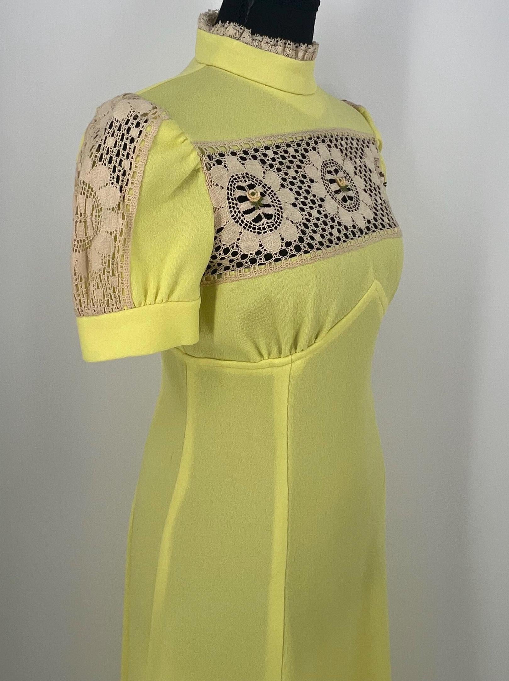 Vintage 1970s Yellow Prairie Maxi Dress | Cottagecore Lace Yoke Dress | Boho Romantic Maxi Dress | 70s Cottagecore Dress Size S