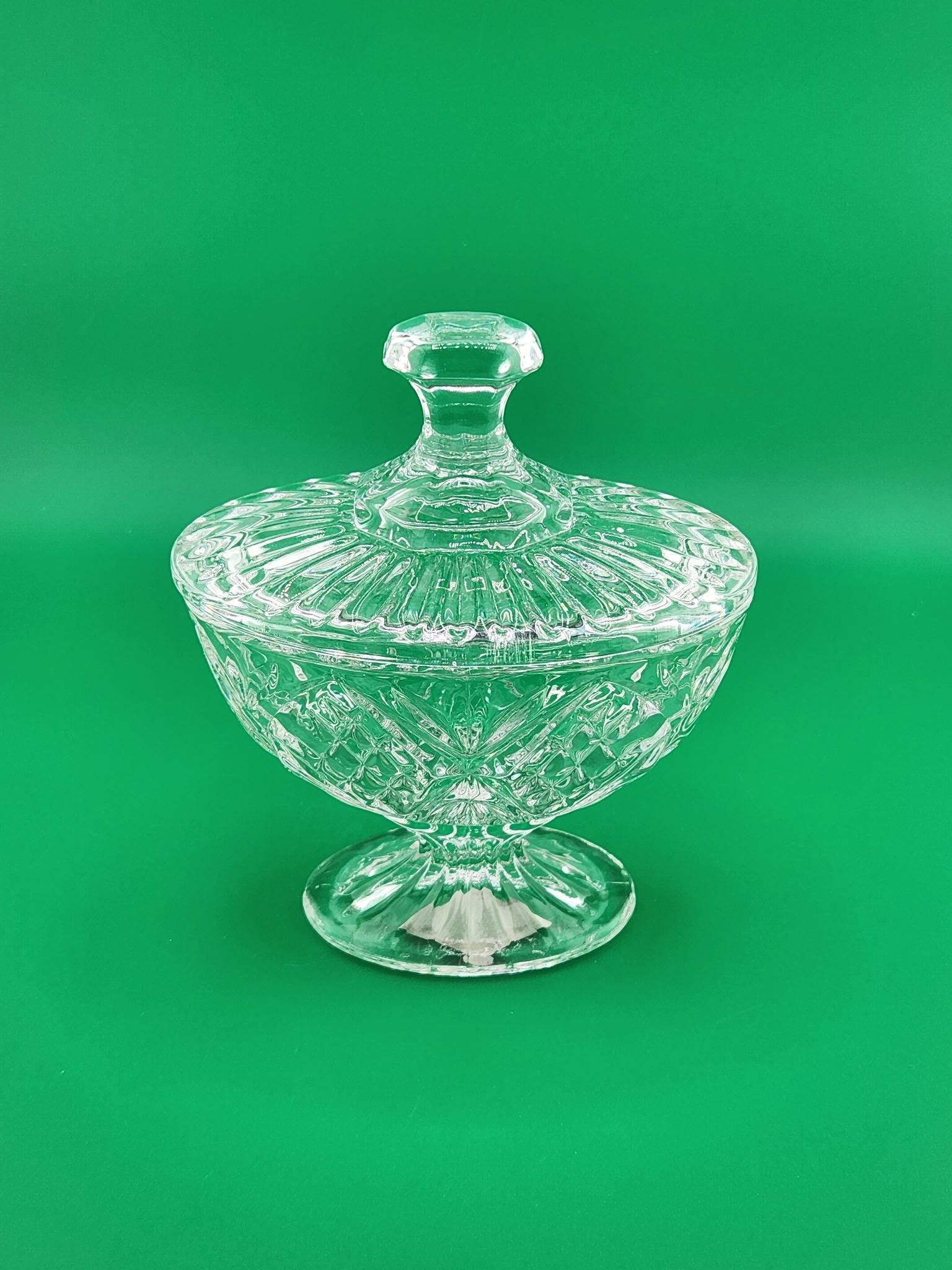 Complete vintage Shannon Crystal Designs of Ireland set with original worn box — rare to find all pieces together. Perfect for collectors